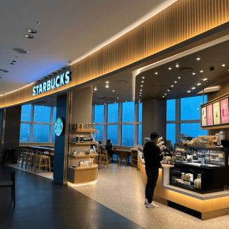 19:30 夜カフェを楽しむ STARBUCKS COFFEE 海雲台エックスザスカイ店（해운대 엑스더스카이점） 이미지 1