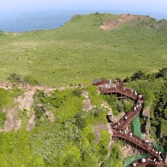 16:30 散策する 城山日出峰（성산일출봉） 이미지 2