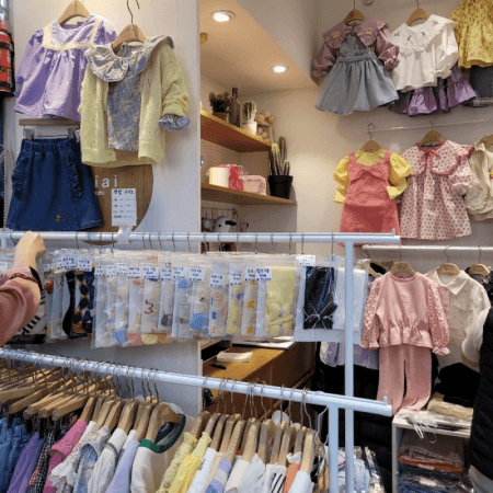 南大門市場の子供服卸売り市場を見る - 画像 1