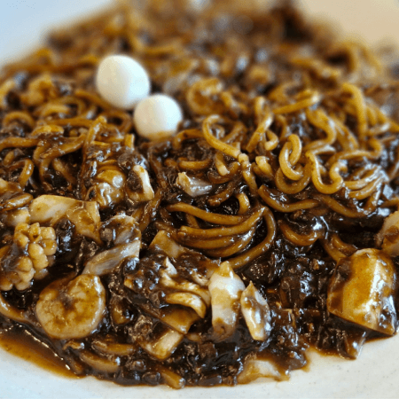 チムジルバン内の食堂でランチ - 画像 3