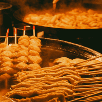 明洞の屋台でローカルフードを食べ歩き - 画像 2