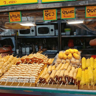 12:00 散策+昼ごはん メインストリート・海雲台伝統市場