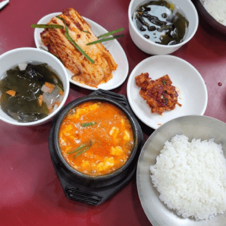 12:30 昼ごはん トルゴレ（돌고래）