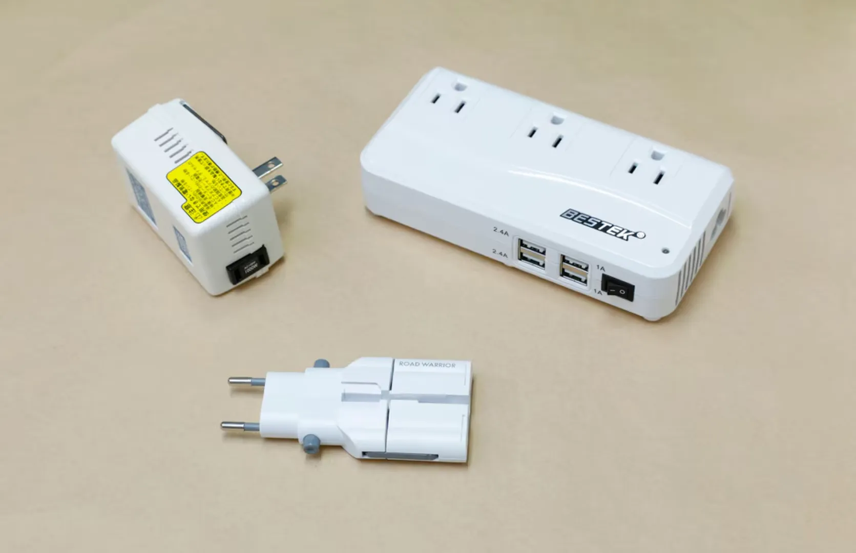 変換プラグだけでは不十分 ! ? 変圧器が必要な場合も