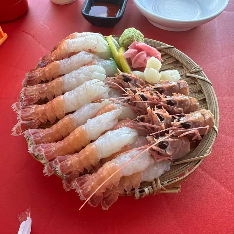 済州島産赤エビの刺身