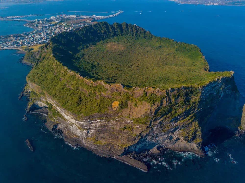 済州といえばココ ! 世界遺産の絶景スポット