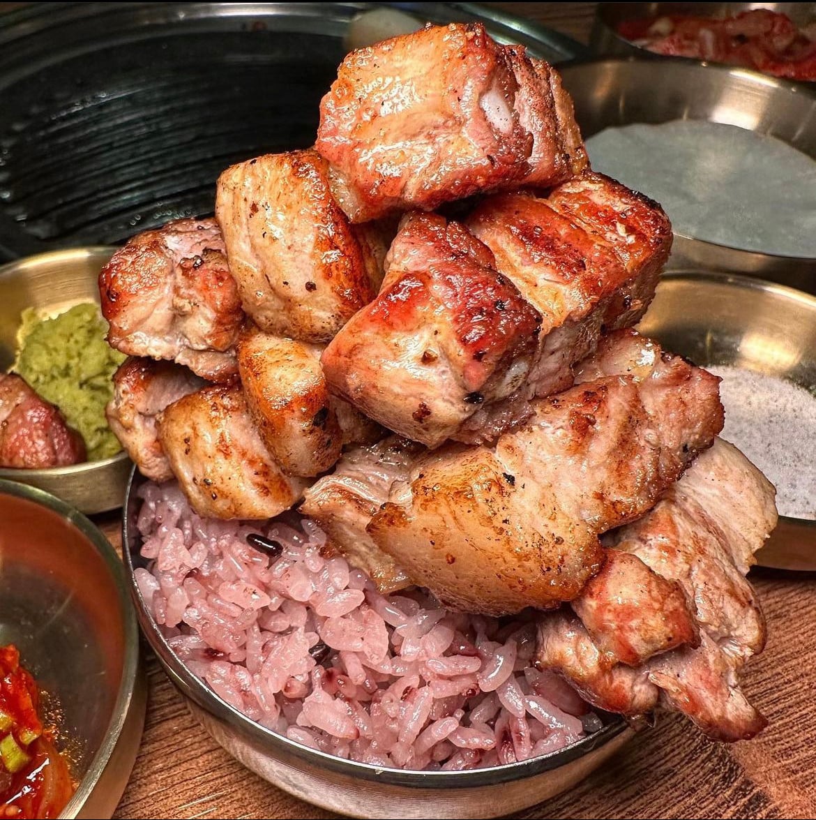 肉夢 弘大本店 배경 이미지