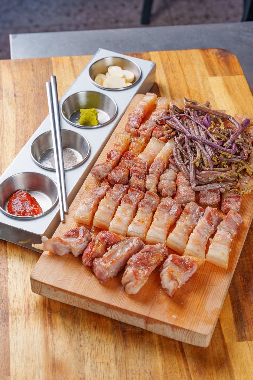ヒョプチェ黒豚 ザ花豚 本店 배경 이미지