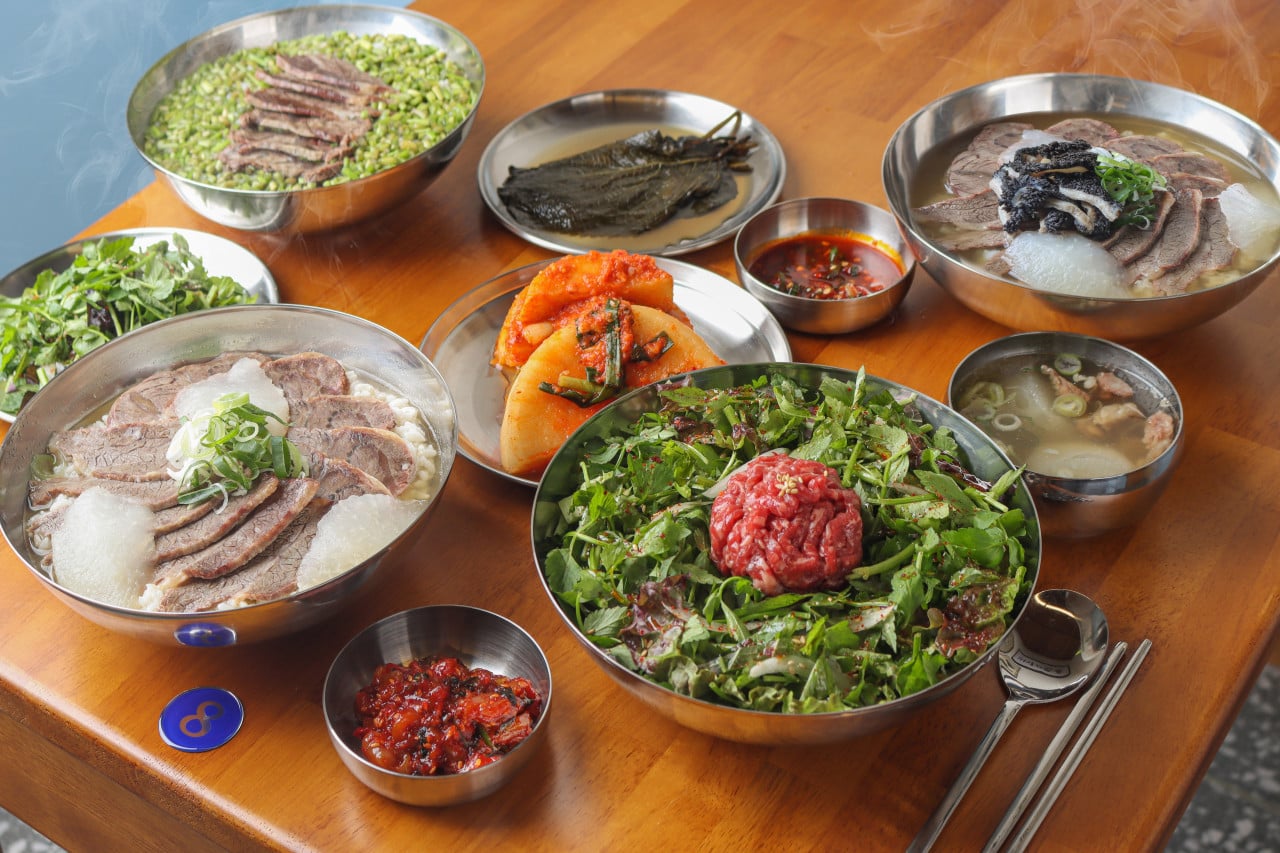 陵洞ミナリ 聖水店 배경 이미지