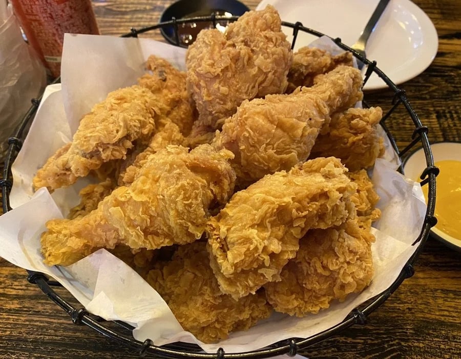 BBQチキン&ビール 明洞スター店 배경 이미지