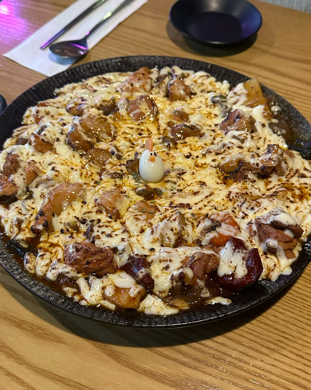 大砲チムタク 新村店 배경 이미지