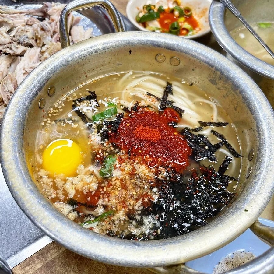 サランバンカルグクス 배경 이미지