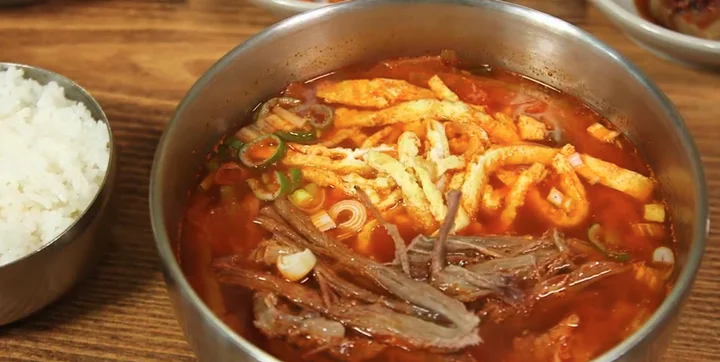 ンギョン伝統ユッケジャン 배경 이미지