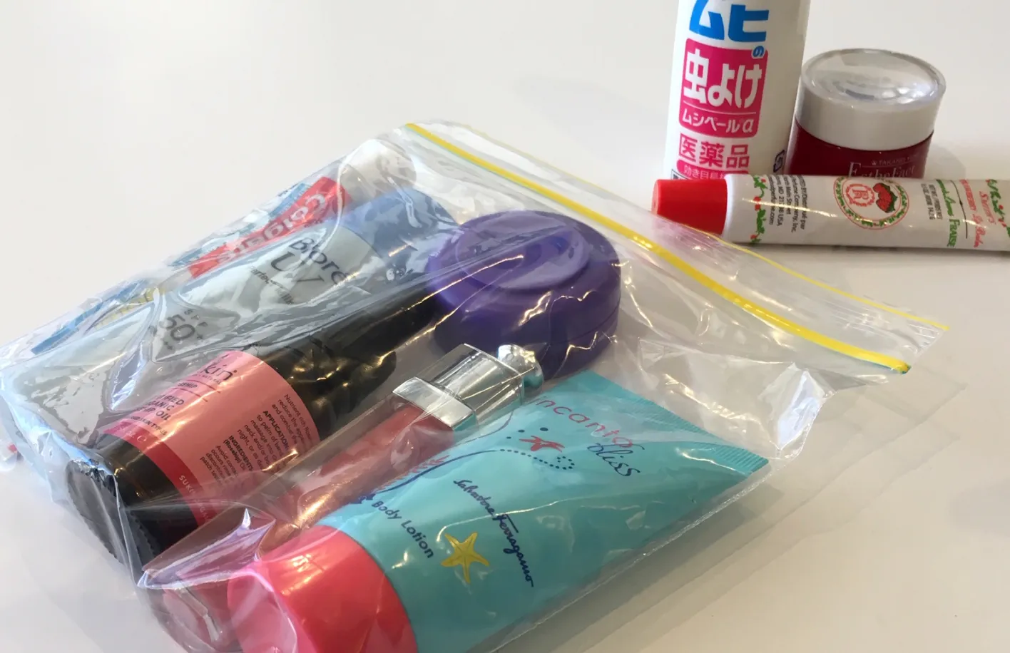 100mlãè¶
ããæ¶²äœç©ã¯ãæ©å
æè·ç©ãšããŠæã¡èŸŒã¿ã§ããŸãã