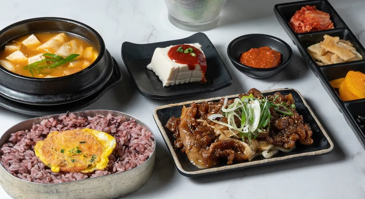 ボリューム満点の韓定食がコスパよく楽しめる!