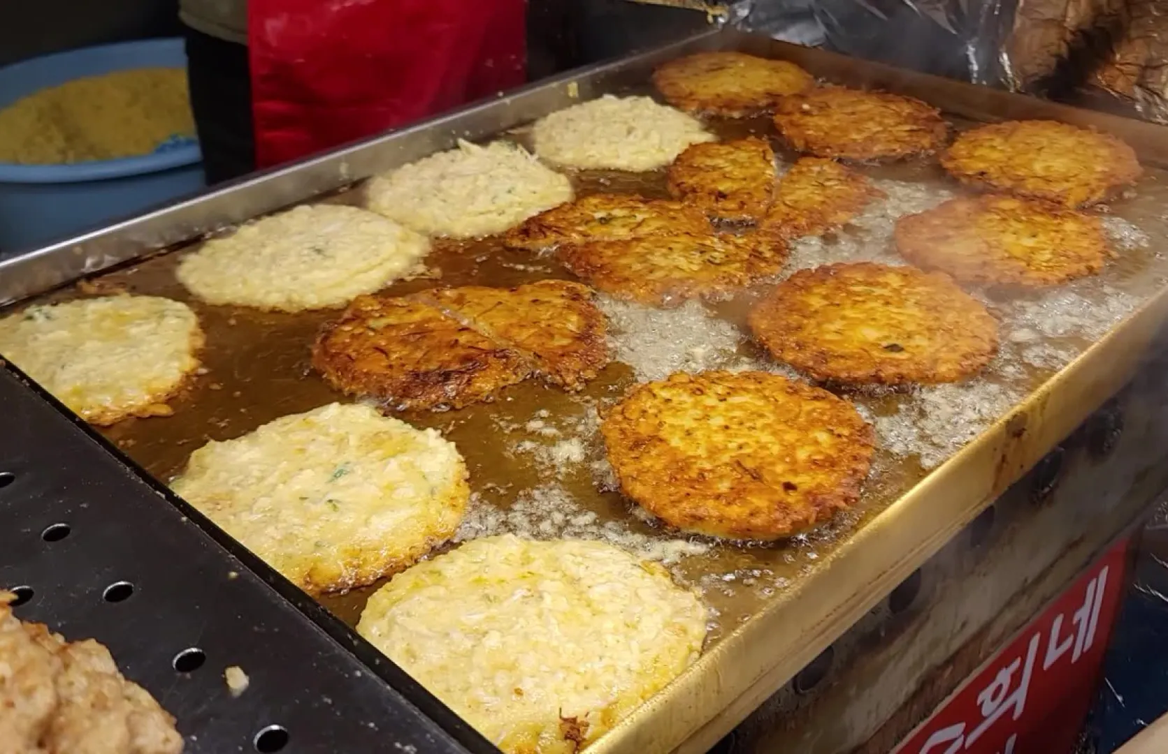 緑豆チヂミ : 5,000ウォン / 豚肉チヂミ : 3,000ウォン