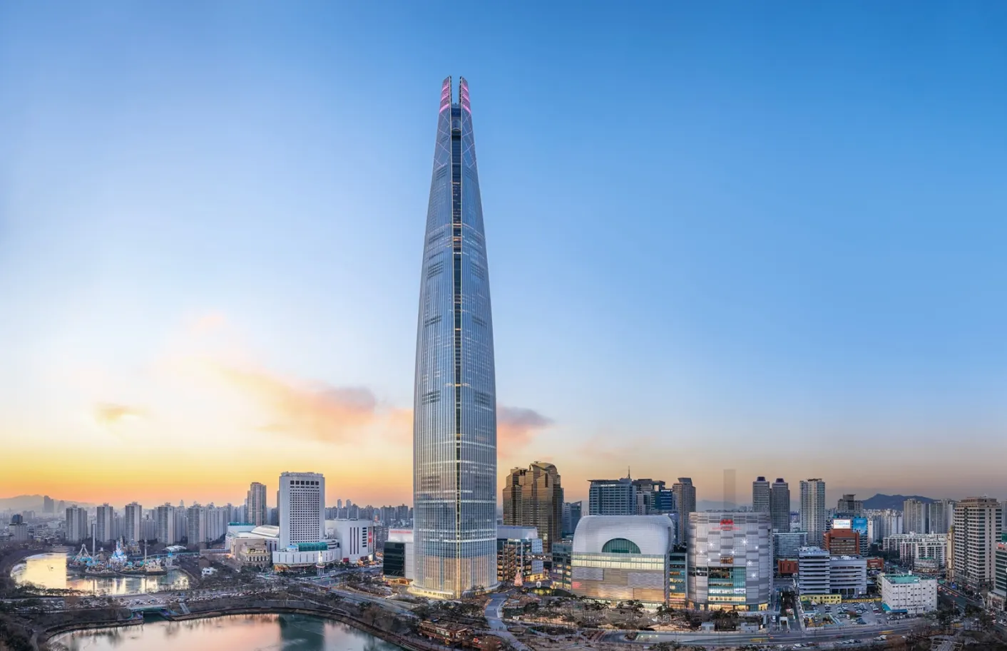 ビジネスマンの多い路線で、出勤・出退勤時間がとにかく混み合って大変… !