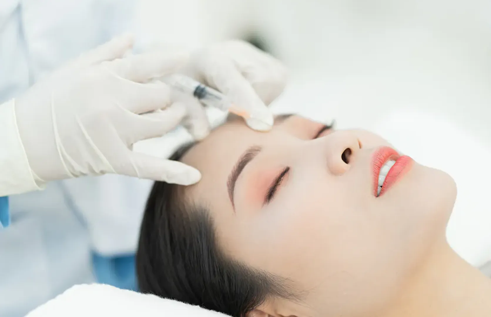 皮脂を抑制することによる『ニキビケア』にも効果◎