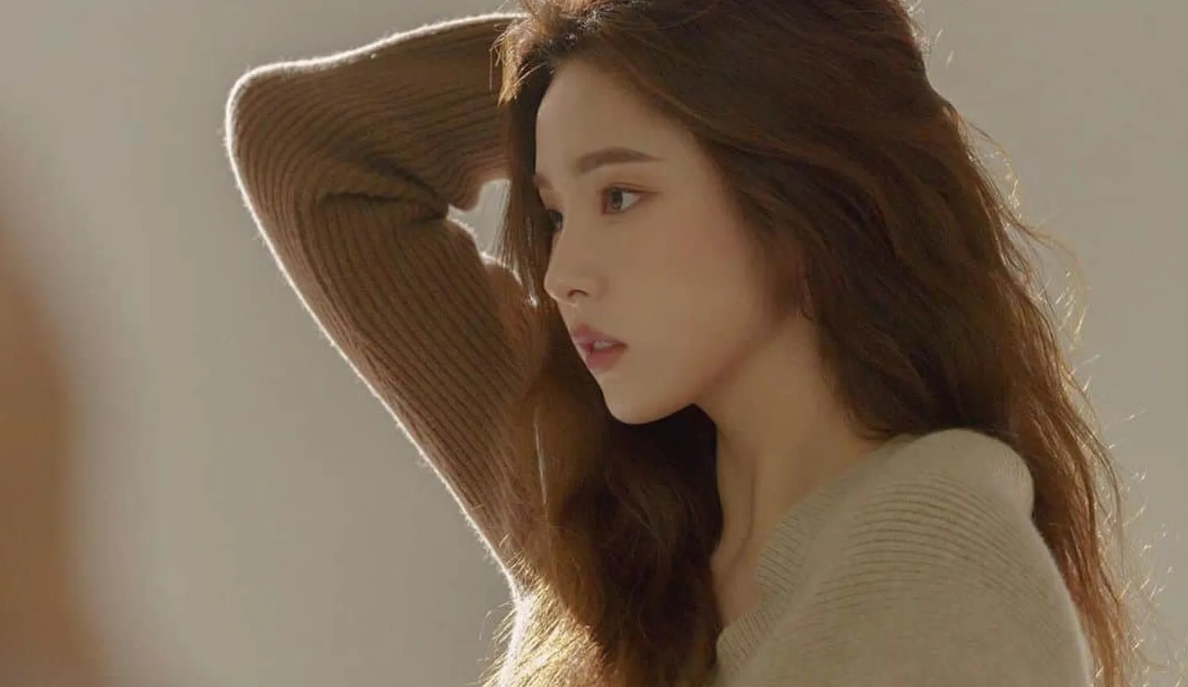 ã»ãšãã©ã®äººããªãããèžèœäººã®åçãæã£ãŠãããâ