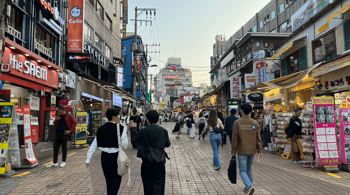 夏は蒸し暑く、冬は非常に寒いのが大きな特徴