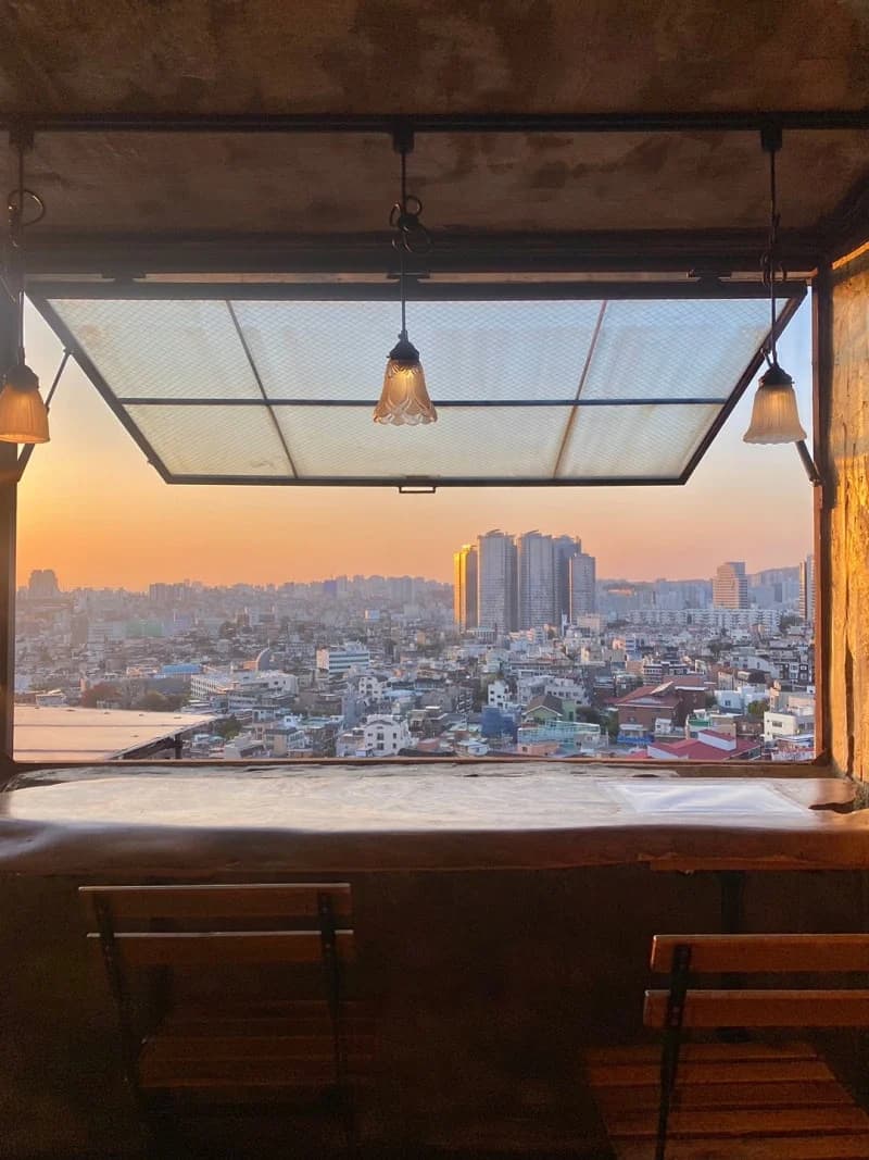 THE ROYAL FOOD&DRINK