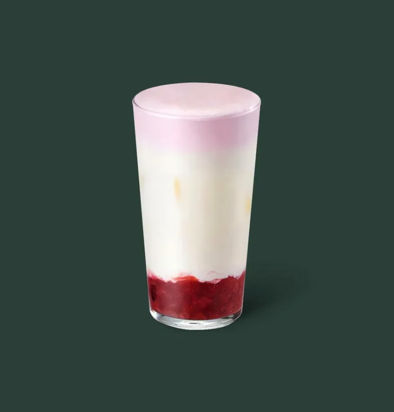 ストロベリーコールドフォーム苺ラテ