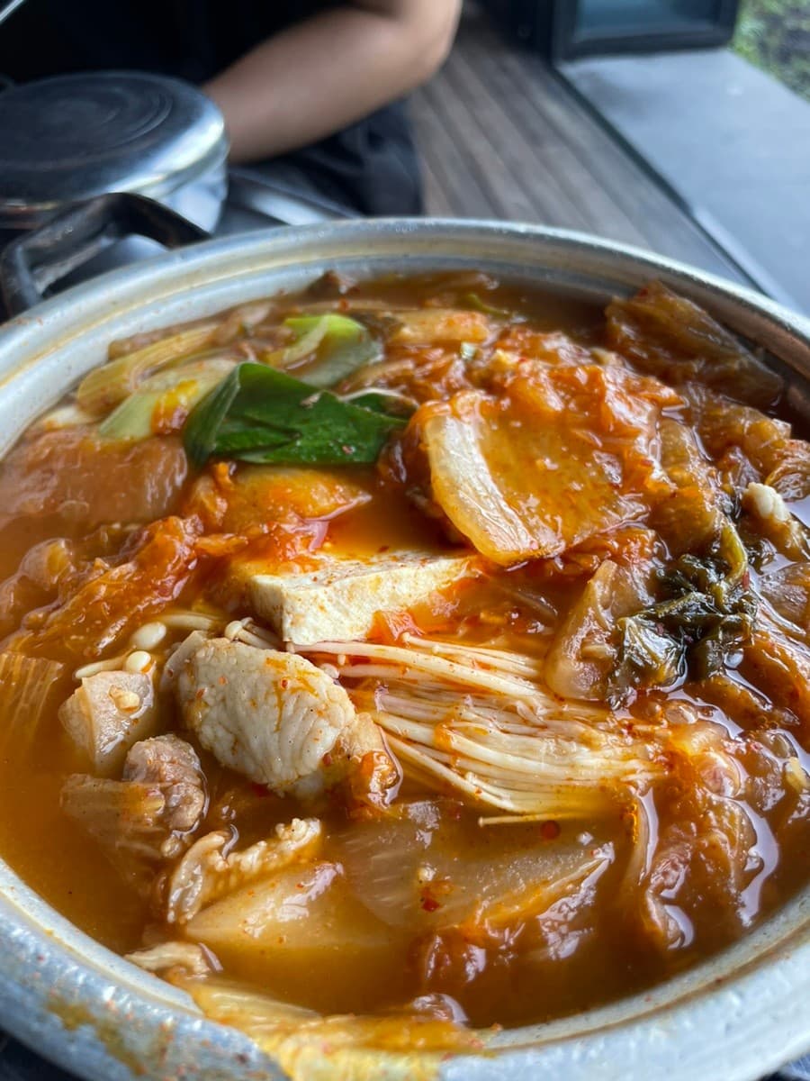 具沢山のキムチチゲが超絶品!