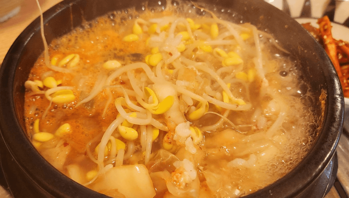 韓国の朝の味「豆もやしクッパ」