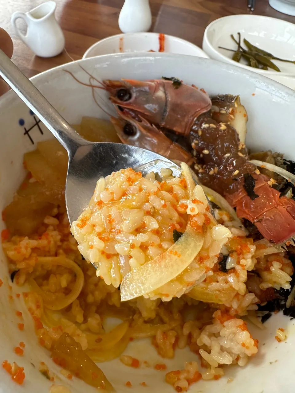 一度は必ず食べるべき「テナガエビの醤油漬けビビンバ」