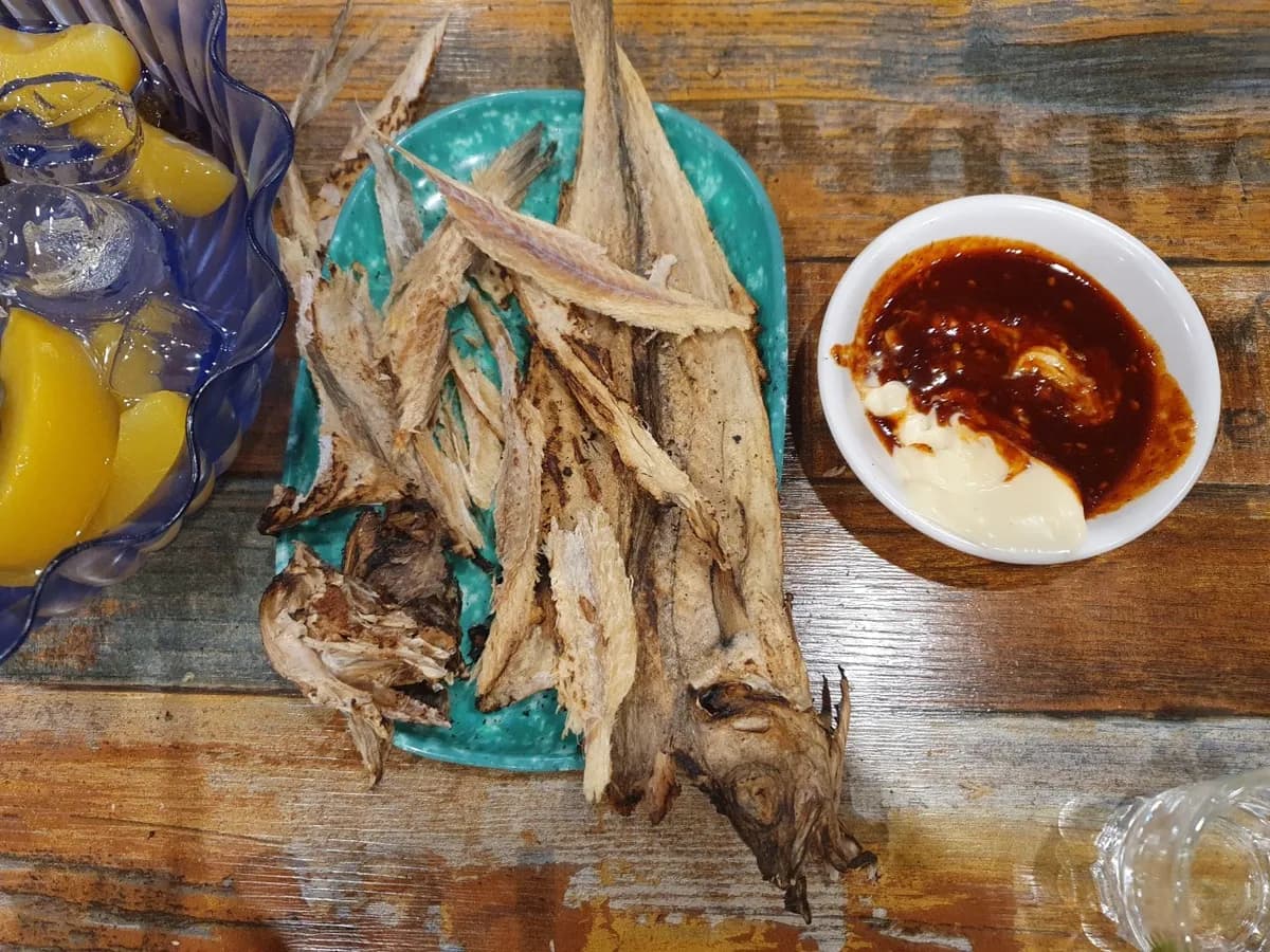 手作業で仕上げた、コスパ最強のおつまみ「ノガリ」