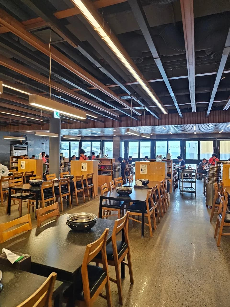 「広安里海水浴場」からも立ち寄りやすい立地