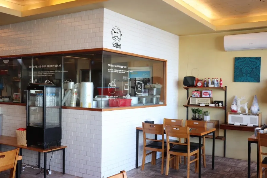 海が見える雰囲気のいいお店