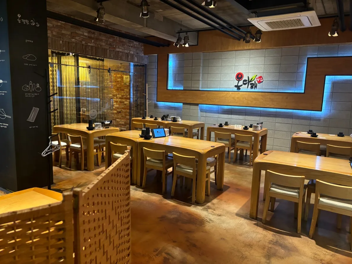 綺麗で清潔感のある店内