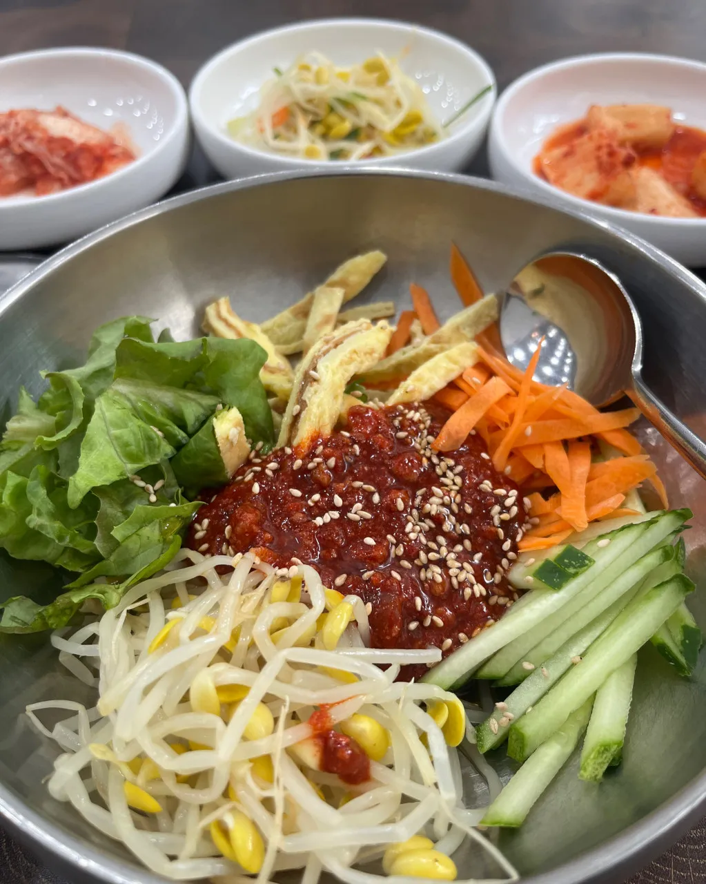 コスパよく満足度の高い食事を楽しめる