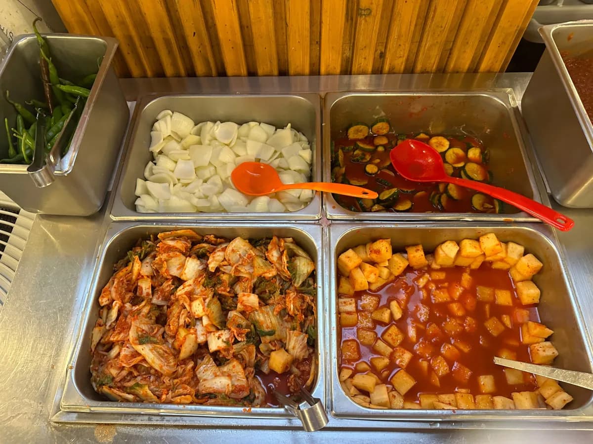 おかずはおかわりOK