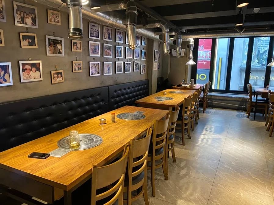 韓国の芸能界にも顔が広いオーナーさん