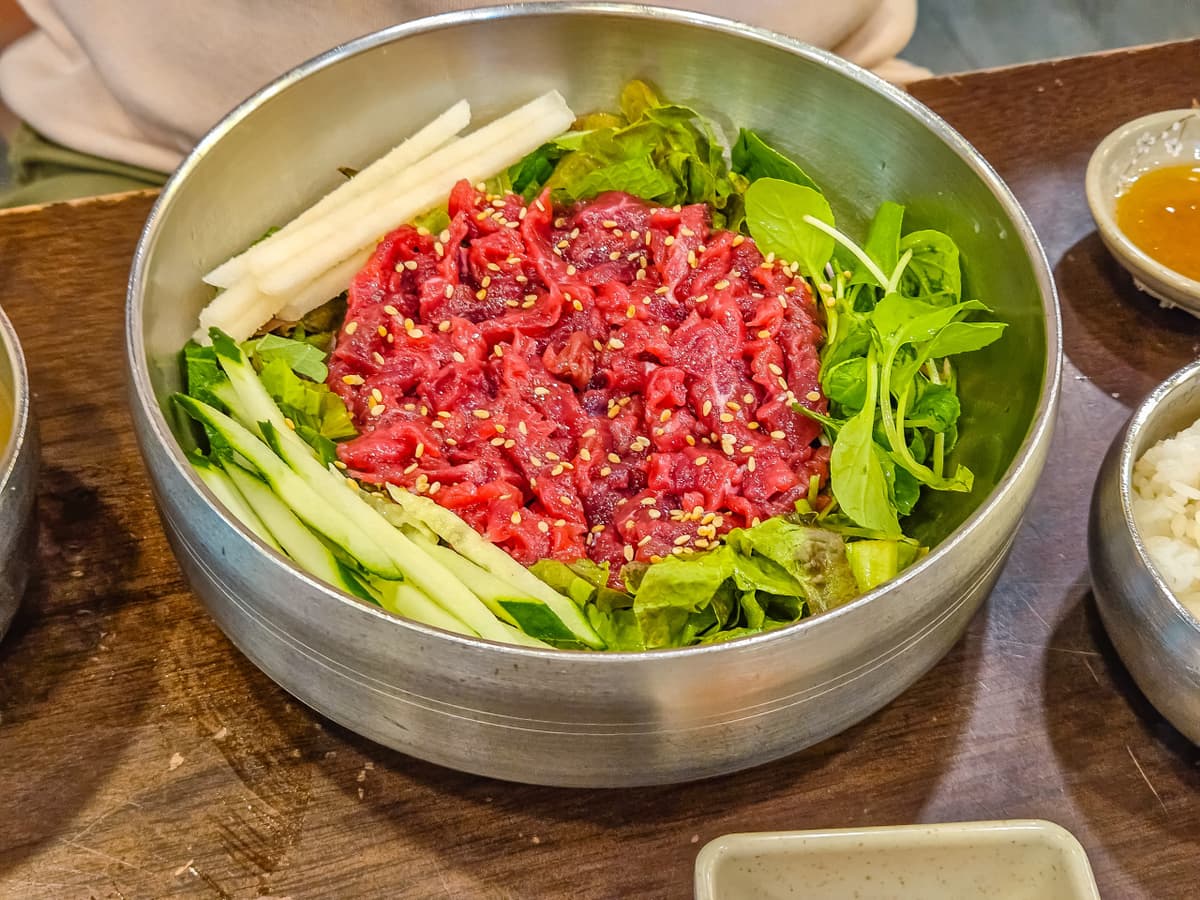 プチョンユッケ 本店