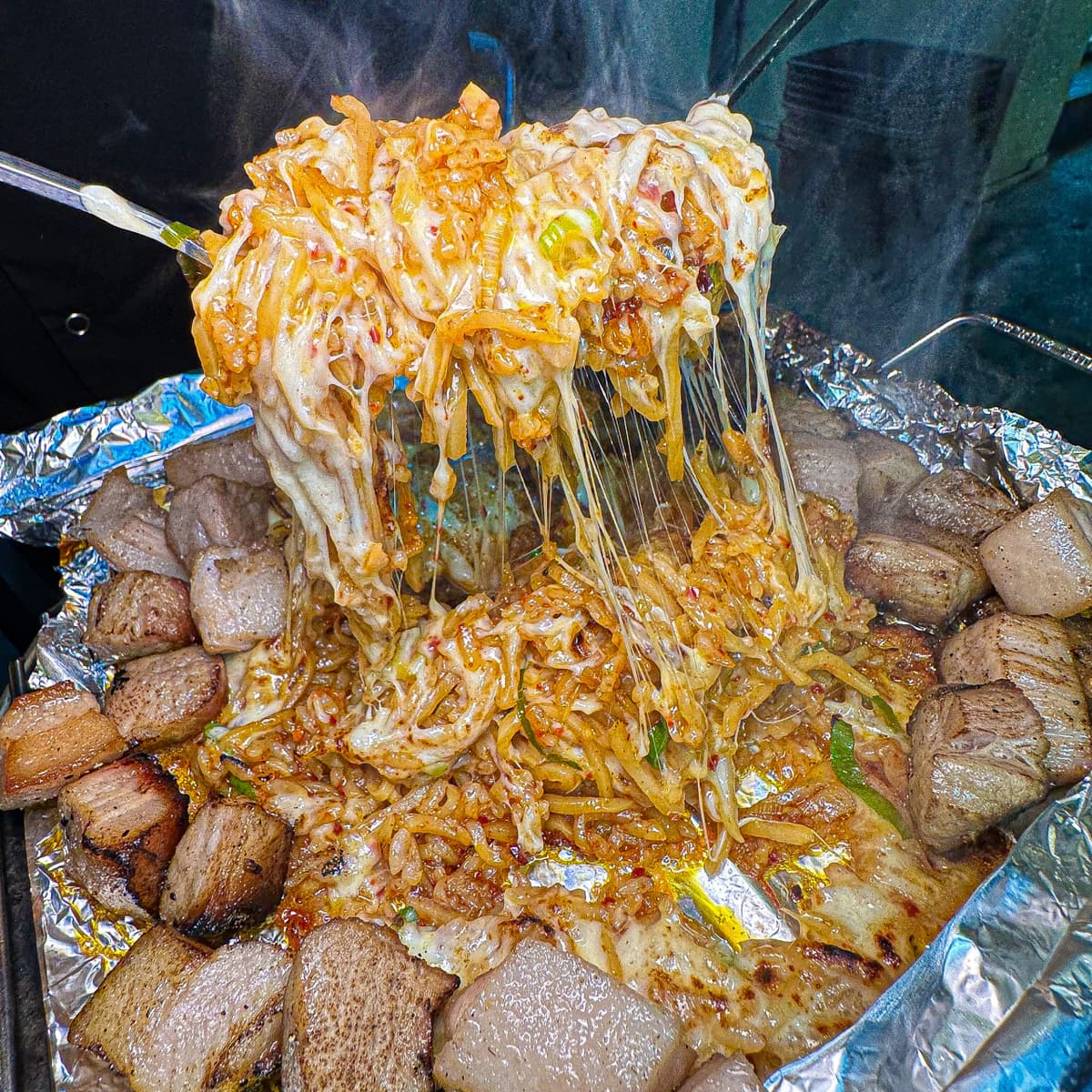 チーズ爆弾ポテトチャーハン