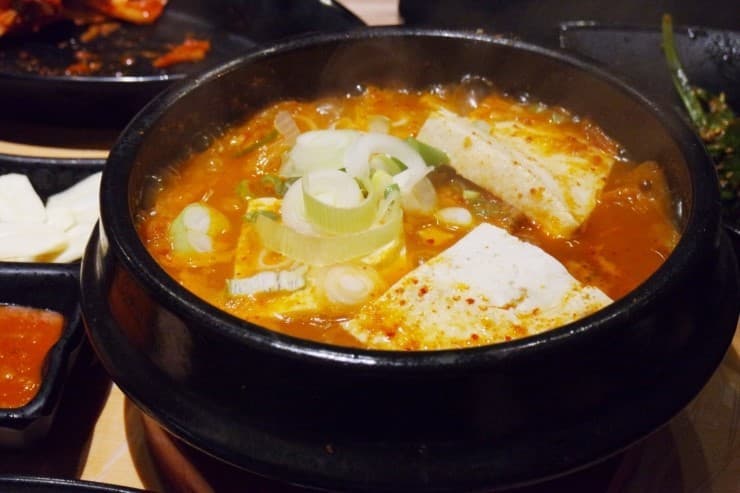 韓豚 キムチチゲ