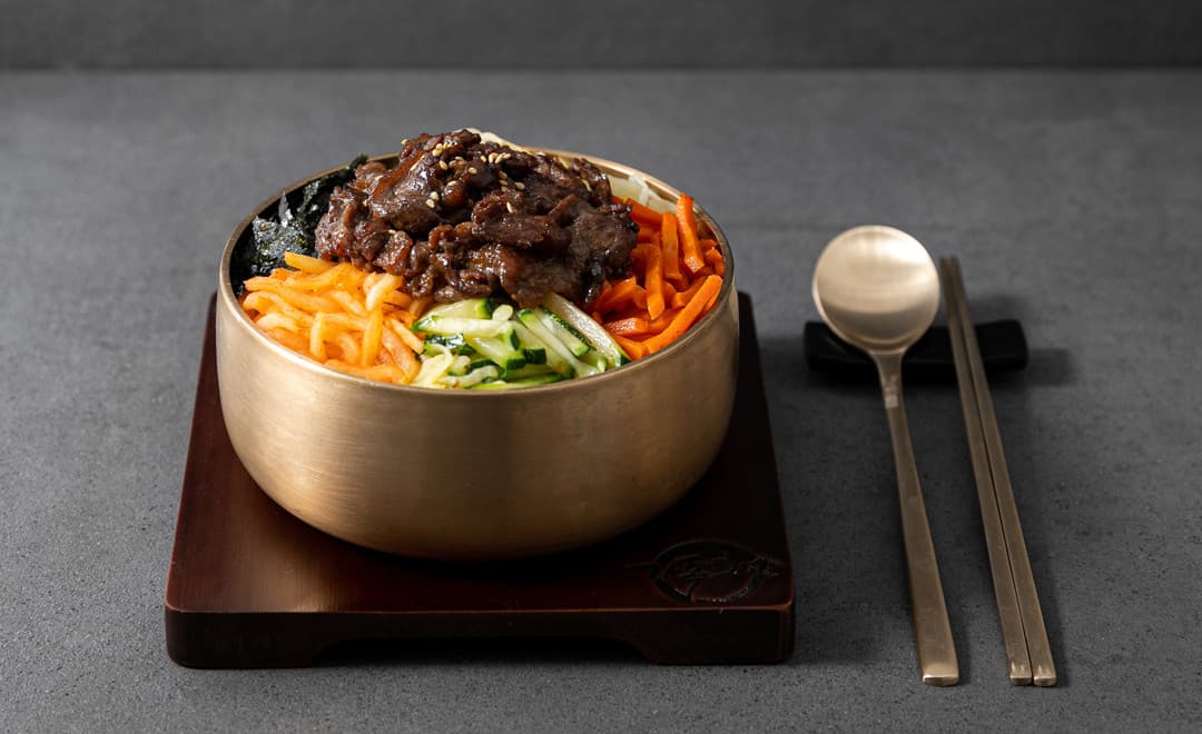 伝統牛プルコギ石鍋ビビンバ膳