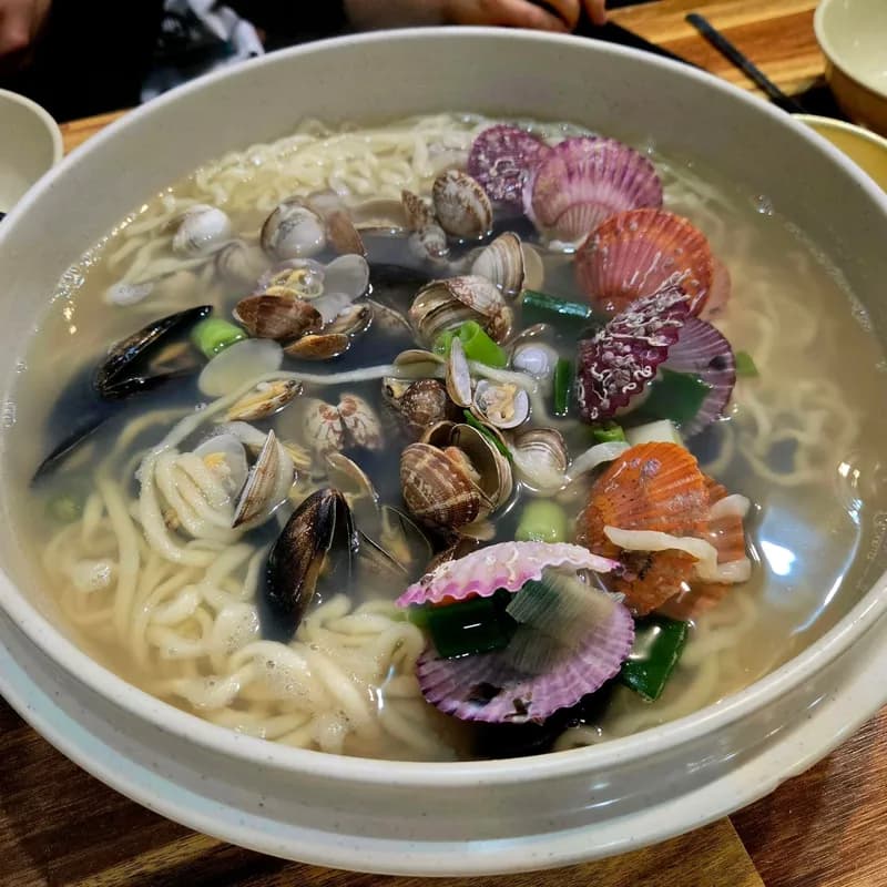 海鮮カルグクス