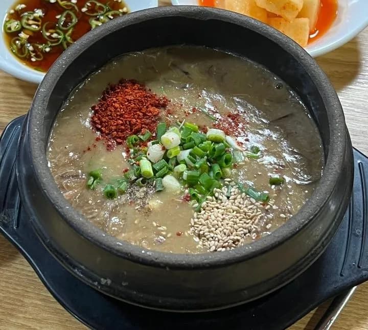 ワラビ入りユッケジャン