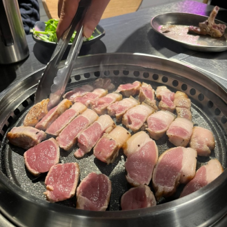 18:00 少し散策を 明洞聖堂（명동성당） 이미지 1
